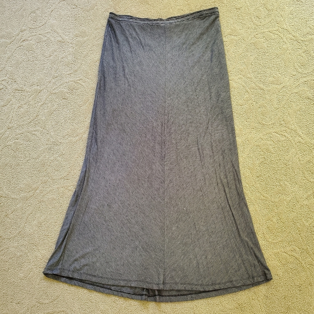 Amber Sun Maxi Skirt in Micro Stripe pattern Size XL